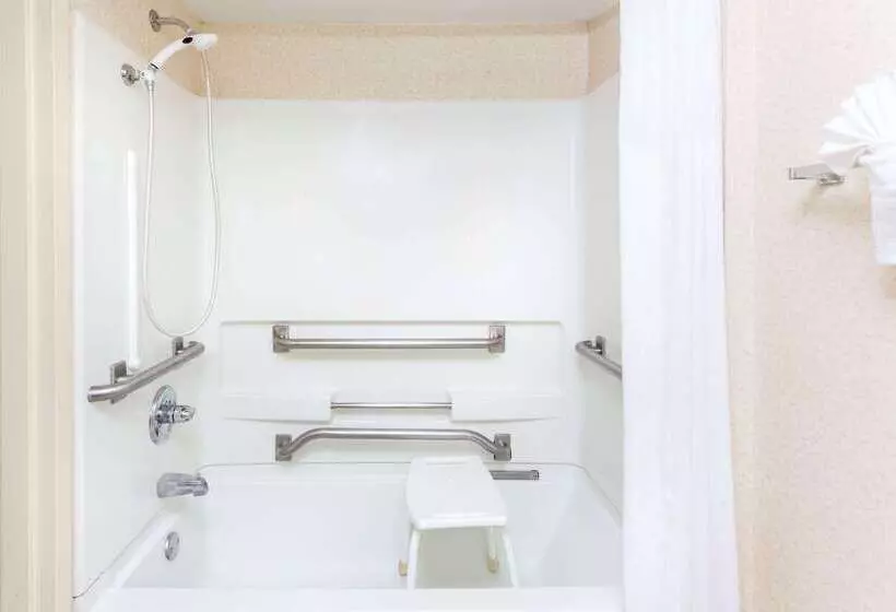 酒店 Days Inn & Suites By Wyndham Tucker/northlake