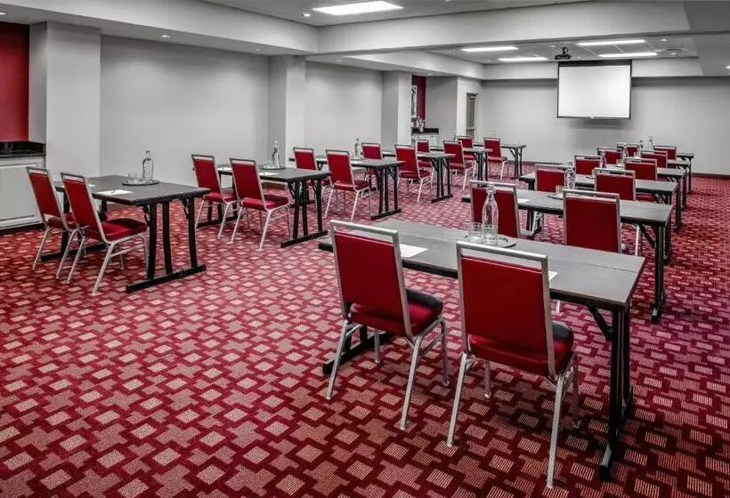 호텔 Four Points By Sheraton Memphis East