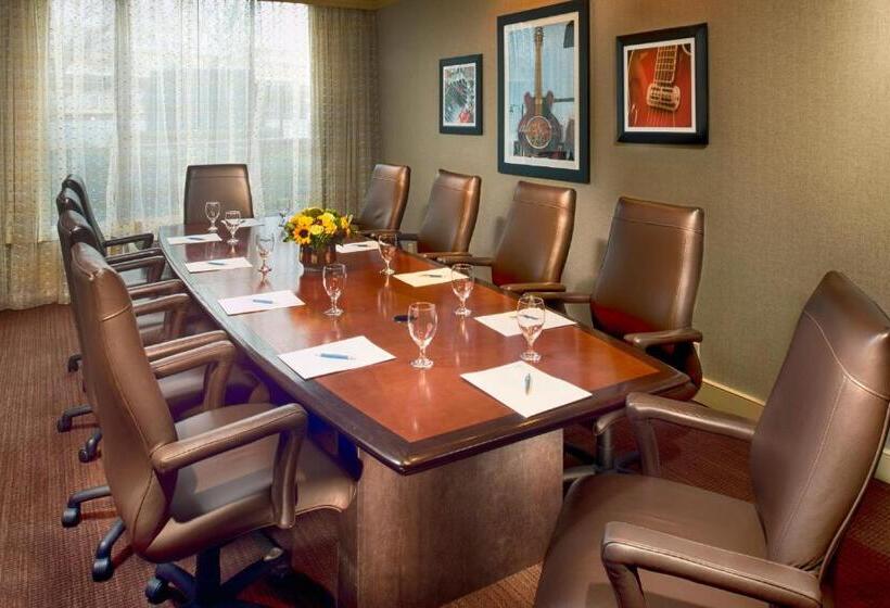 Hotel Four Points By Sheraton Memphis East