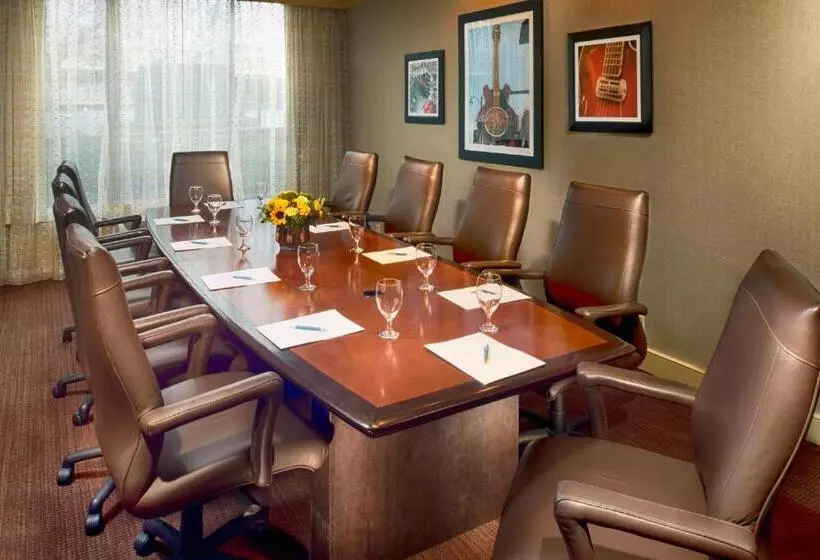 호텔 Four Points By Sheraton Memphis East