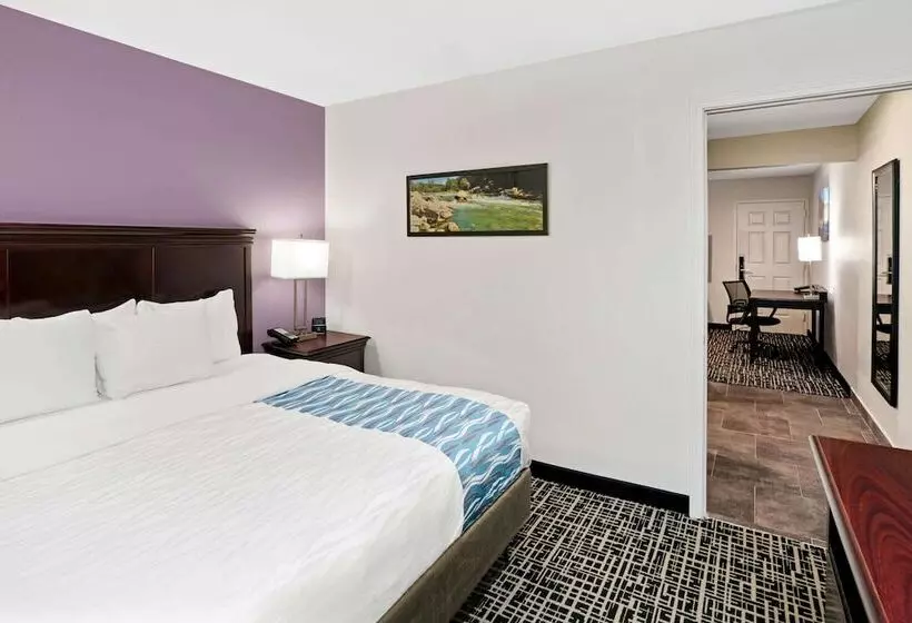 Отель La Quinta By Wyndham Cookeville