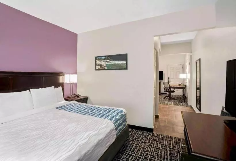 Отель La Quinta By Wyndham Cookeville