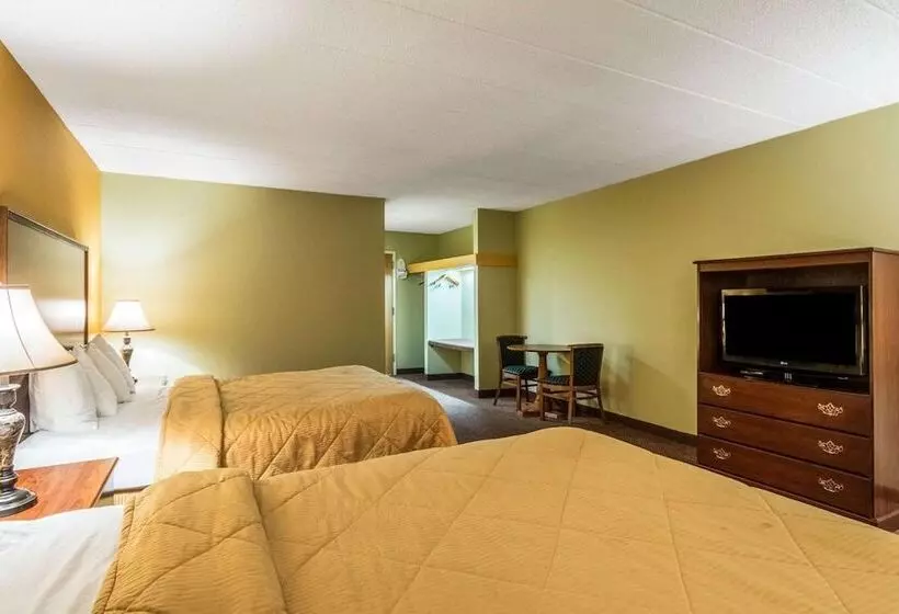 בית מלון כפרי Quaint Inn & Suites