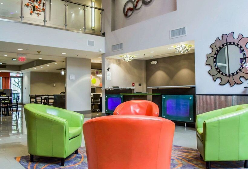 ホテル Quality Suites Fort Myers Airport I 75