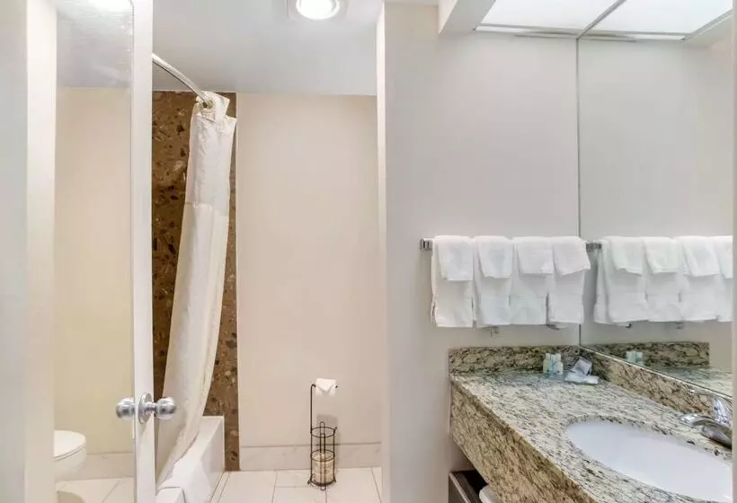 Отель Quality Suites Moab Near Arches National Park