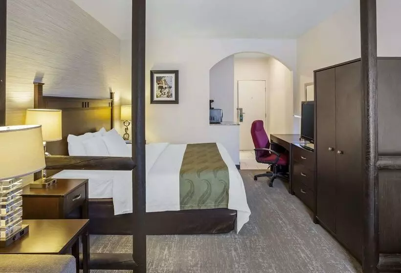 Отель Quality Suites Moab Near Arches National Park