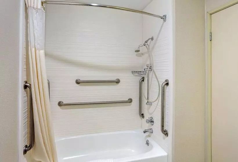 Отель Quality Suites Moab Near Arches National Park