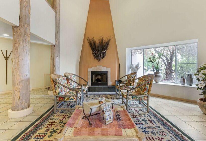 هتل Quality Suites Moab Near Arches National Park