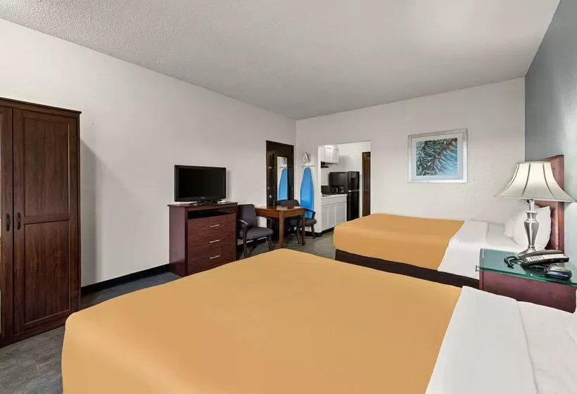 هتل Suburban Studios Kansas City Airport North