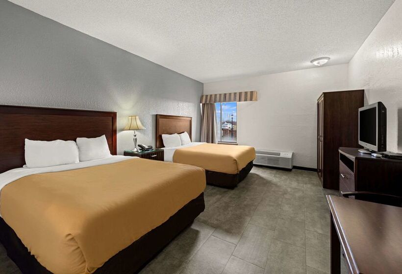 فندق Suburban Studios Kansas City Airport North