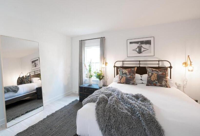 בית מלון כפרי The Coonamessett