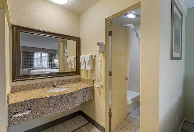 هتل University Inn And Suites Eugene