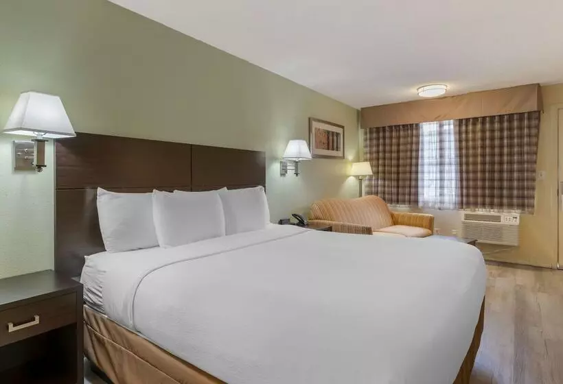 هتل University Inn And Suites Eugene