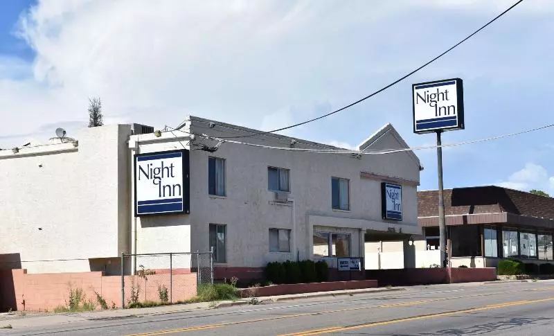 汽车旅馆  Night Inn