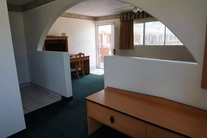 汽车旅馆  Night Inn