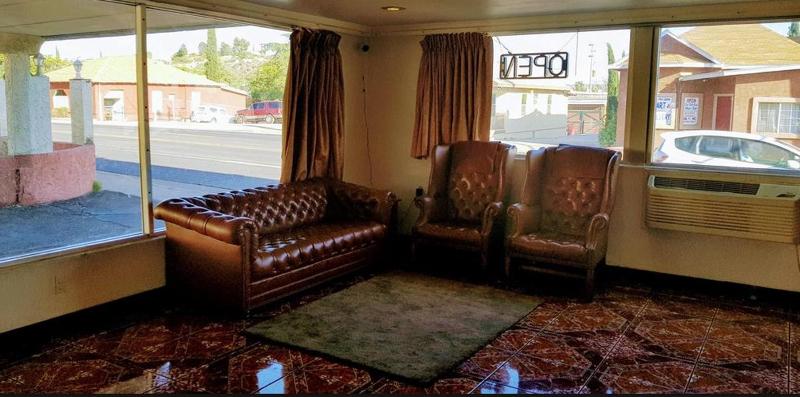 فندق على الطريق Night Inn