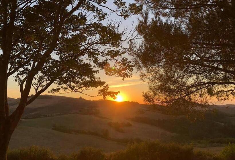 تختخواب و صبحانه Podere San Francesco