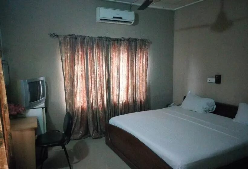 هتل Abeokuta Hill View