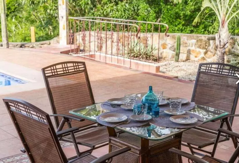 Hotelli Villas Roma Del Mar