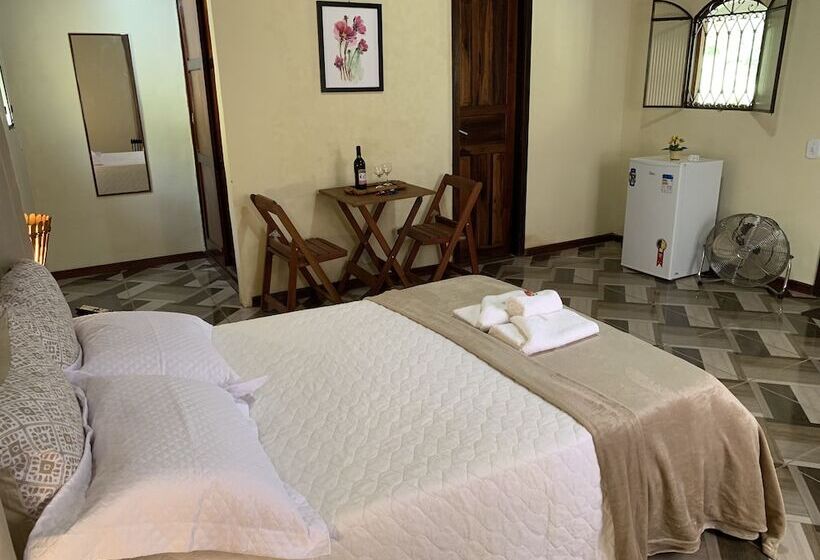 پانسیون Pousada Vila Vitória Araras