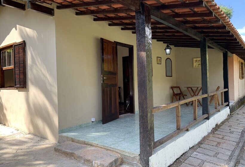 پانسیون Pousada Vila Vitória Araras