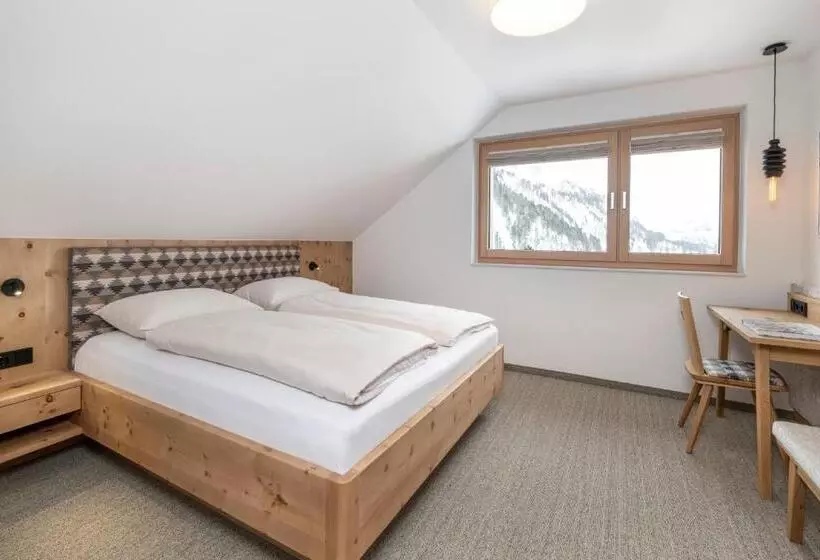 Apparthotel Zirbenhof