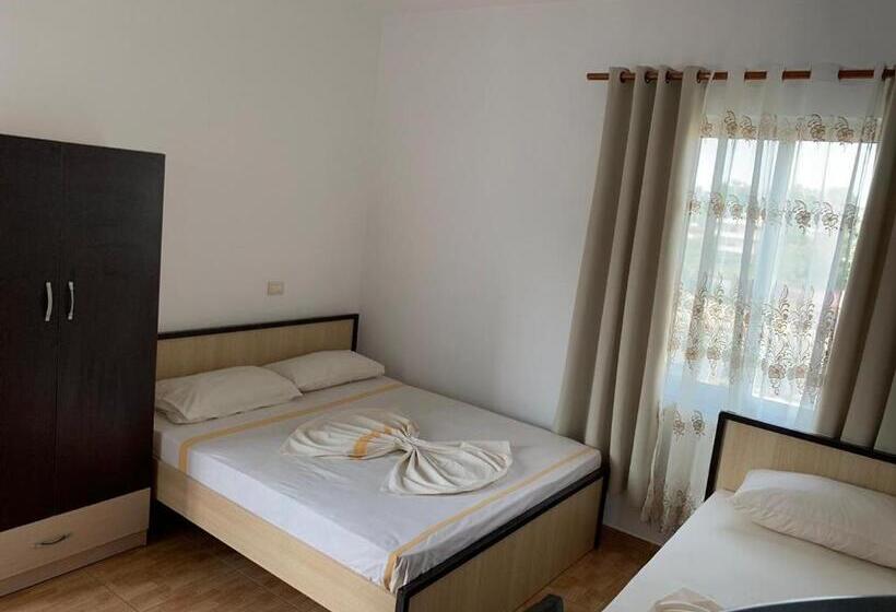 پانسیون Guesthouse Cami