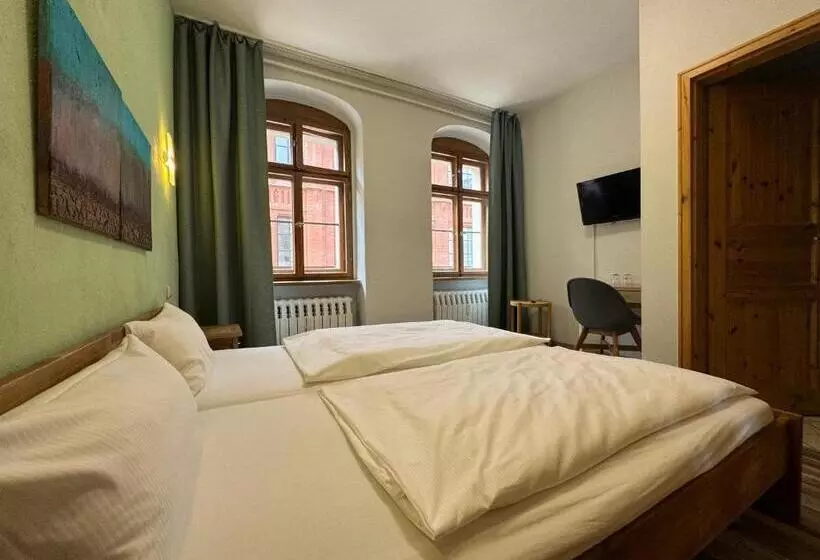 ユースホステル Gaststätte Brauhaus Zwickau Gmbh