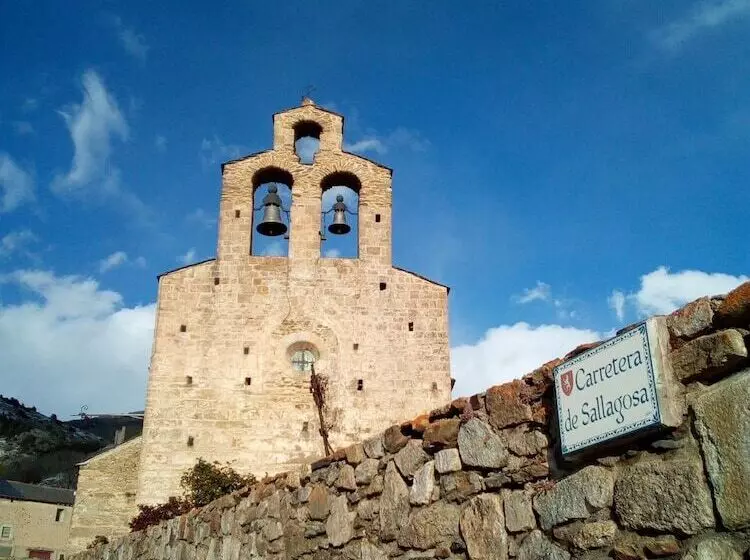 Aamiaismajoitus (B&B) Gîte De Llo