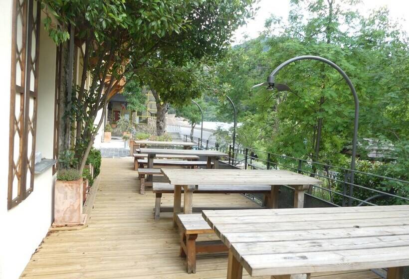 تختخواب و صبحانه Gîte De Llo