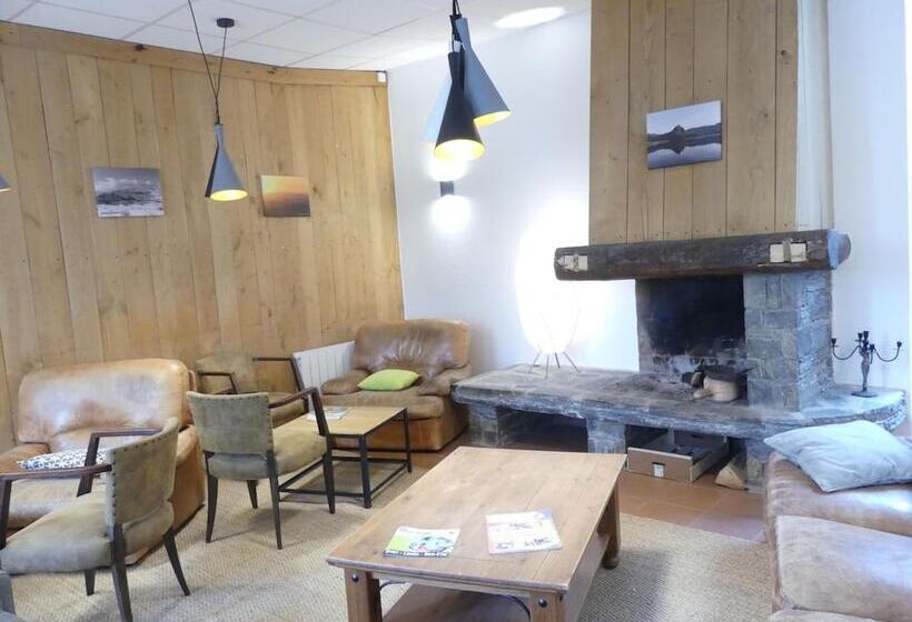 تختخواب و صبحانه Gîte De Llo