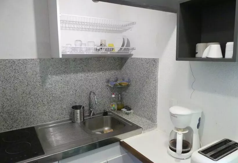 Aamiaismajoitus (B&B) Gîte De Llo