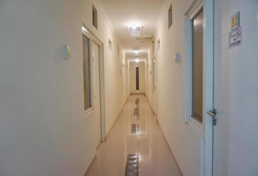 Hotel Oyo 1295 Linn S Residence