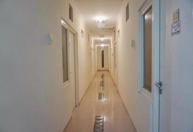 Hotel Oyo 1295 Linn S Residence