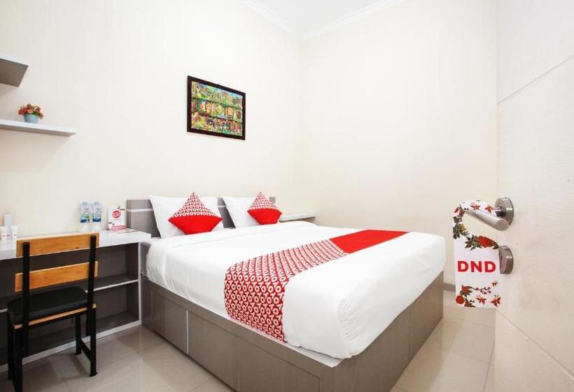 Hotel Oyo 1295 Linn S Residence