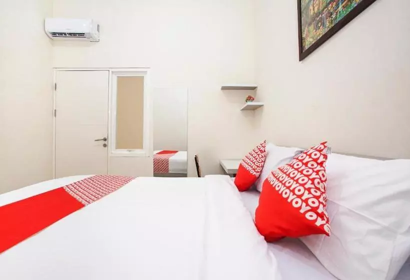 Hotel Oyo 1295 Linn S Residence