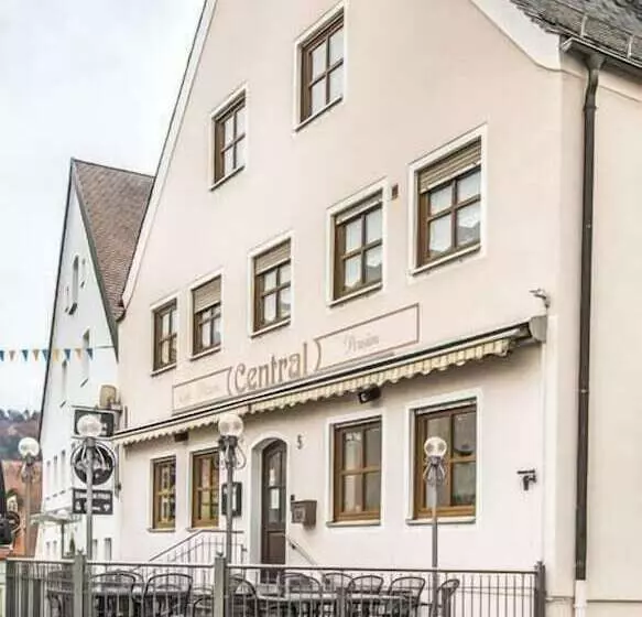 Pension Central