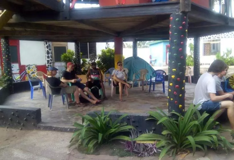 ペンション Akomapa Village