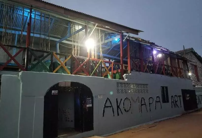 ペンション Akomapa Village