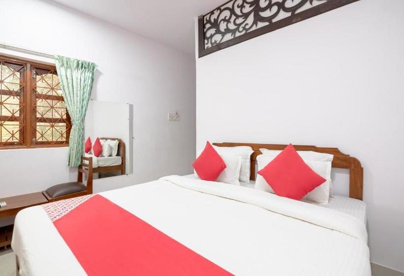 פנסיון Oyo 7325 Celjoan Guest House Standard