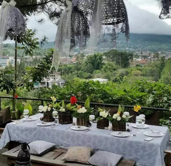 Pensiune Ruth's Bed & Breakfast