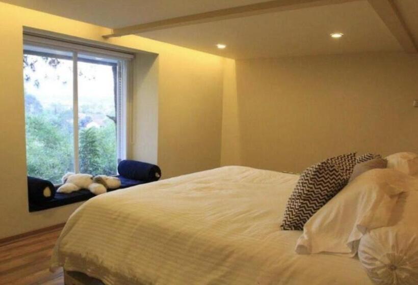 פנסיון Ruth's Bed & Breakfast