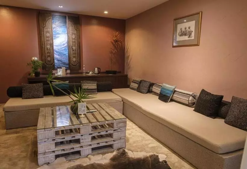 Pensiune Ruth's Bed & Breakfast