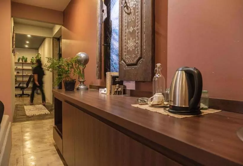 Pensiune Ruth's Bed & Breakfast