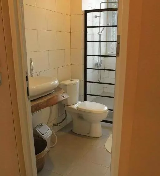 Pensiune Ruth's Bed & Breakfast