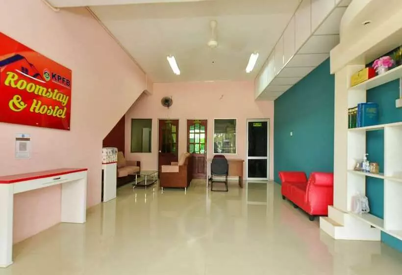 Hotelli Spot On 90163 Kpfb Roomstay 2   Hostel