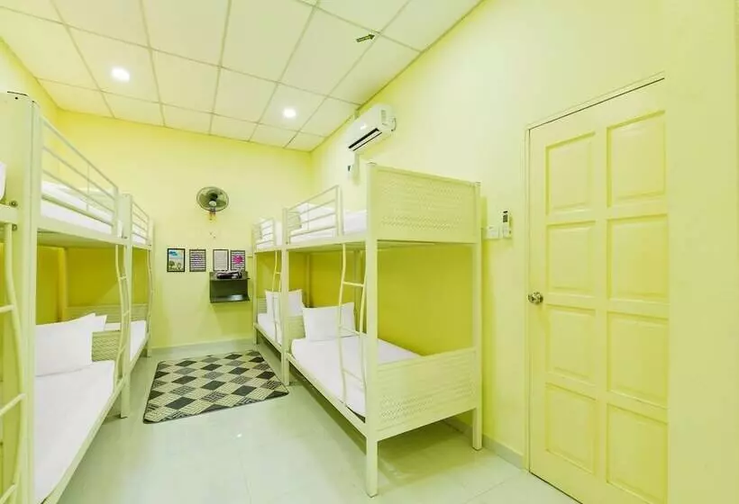 Hotelli Spot On 90163 Kpfb Roomstay 2   Hostel