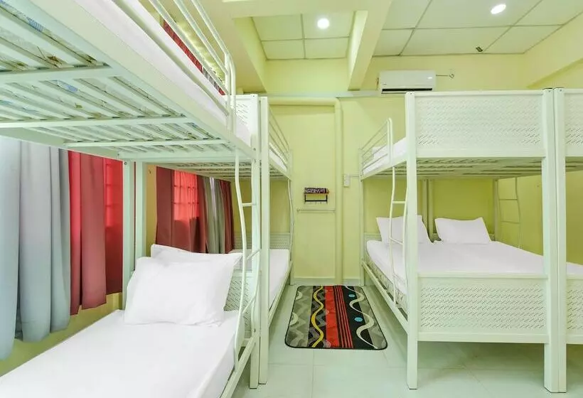 Hotelli Spot On 90163 Kpfb Roomstay 2   Hostel