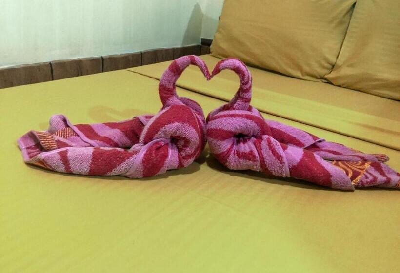 פנסיון Pitaya Native Guest House