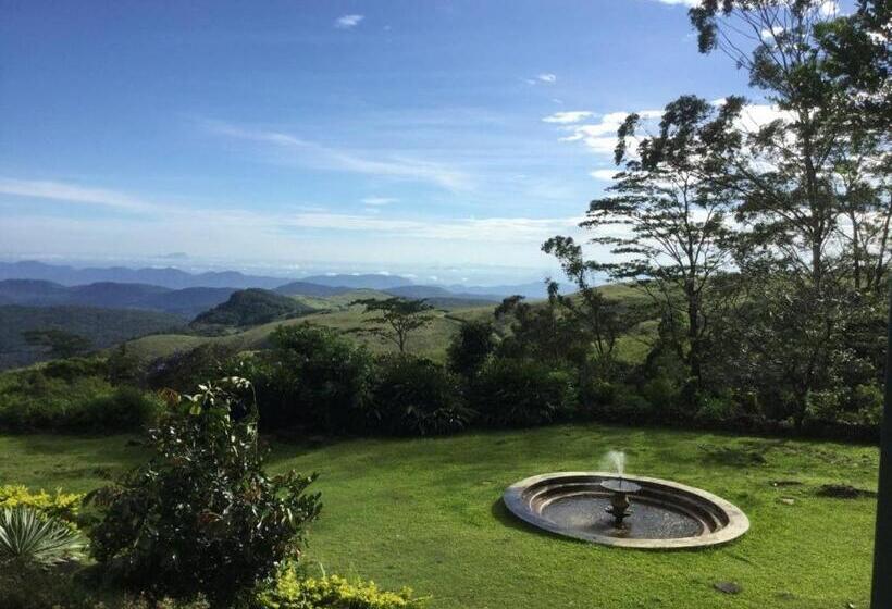 Отель Sir Johns Bungalow